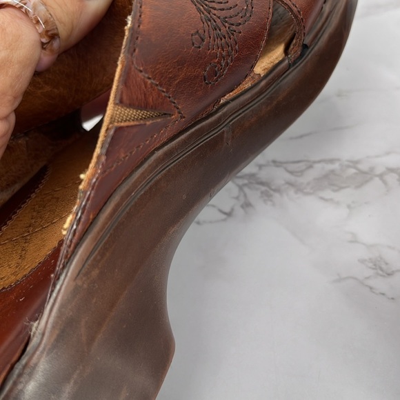 ARIAT Brown Leather Crossover Sandals Open Toe Style 96722 Size 8B Classic - Picture 11 of 12